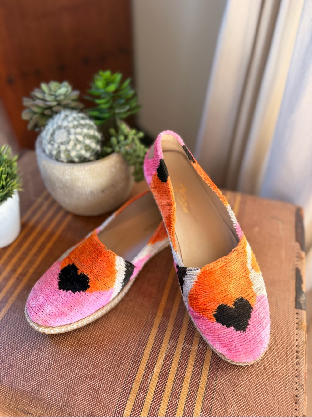 Women's Pink & Orange Heart imported Turkish kilim slip on shoes size 41